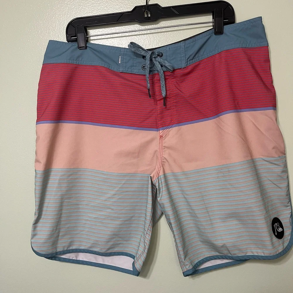 Quiksilver stylish board